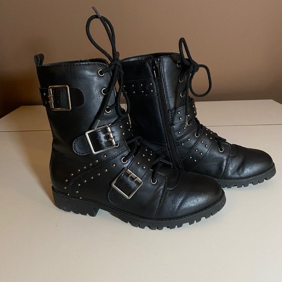 Women’s Strapped Boots 7M - Picture 10 of 11